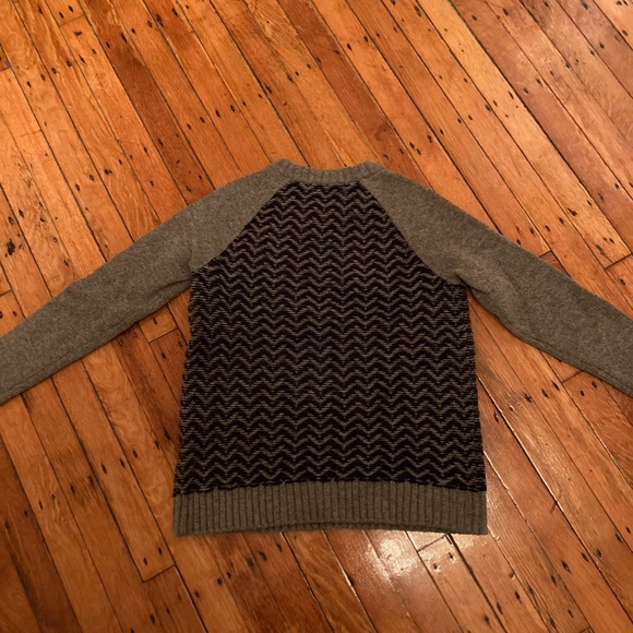 Madewell Reverse Herringbone Pullover - Picture 9 of 10